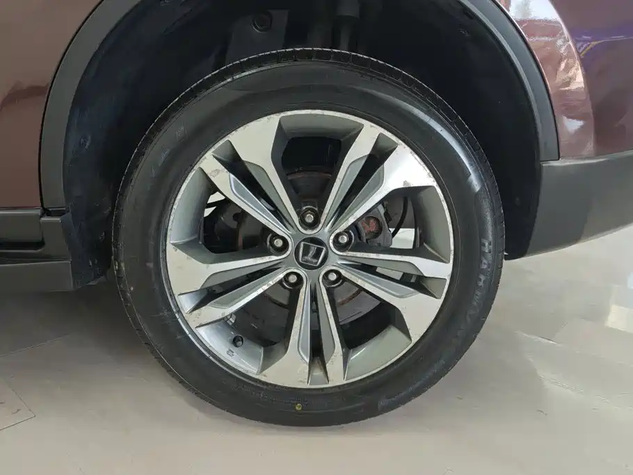 Luxgen U6 — миниатюра 6