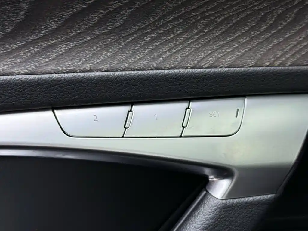 Audi A6L — миниатюра 4
