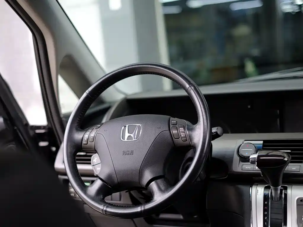 Honda Elysion — миниатюра 53