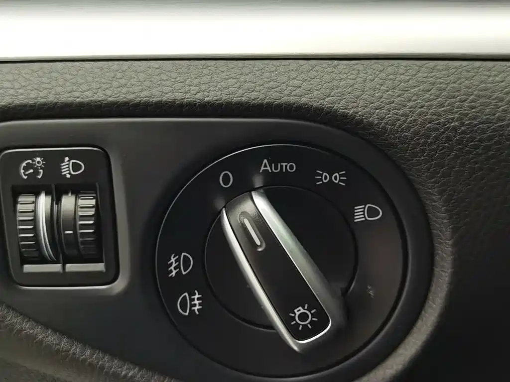 Volkswagen Sharan — миниатюра 21