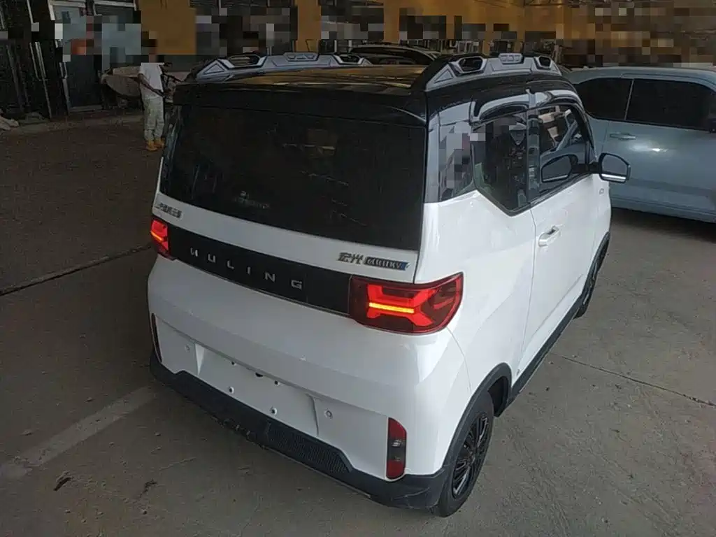 Wuling MINIEV — миниатюра 7
