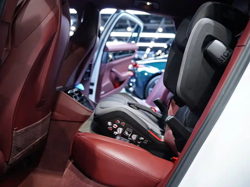 Porsche Panamera — миниатюра 23