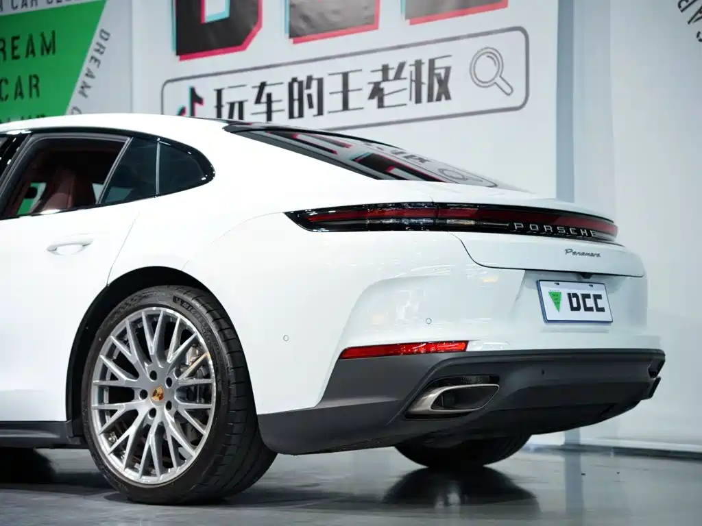 Porsche Panamera — миниатюра 47