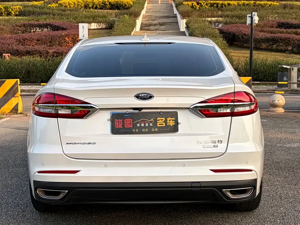 Ford Mondeo — миниатюра 4