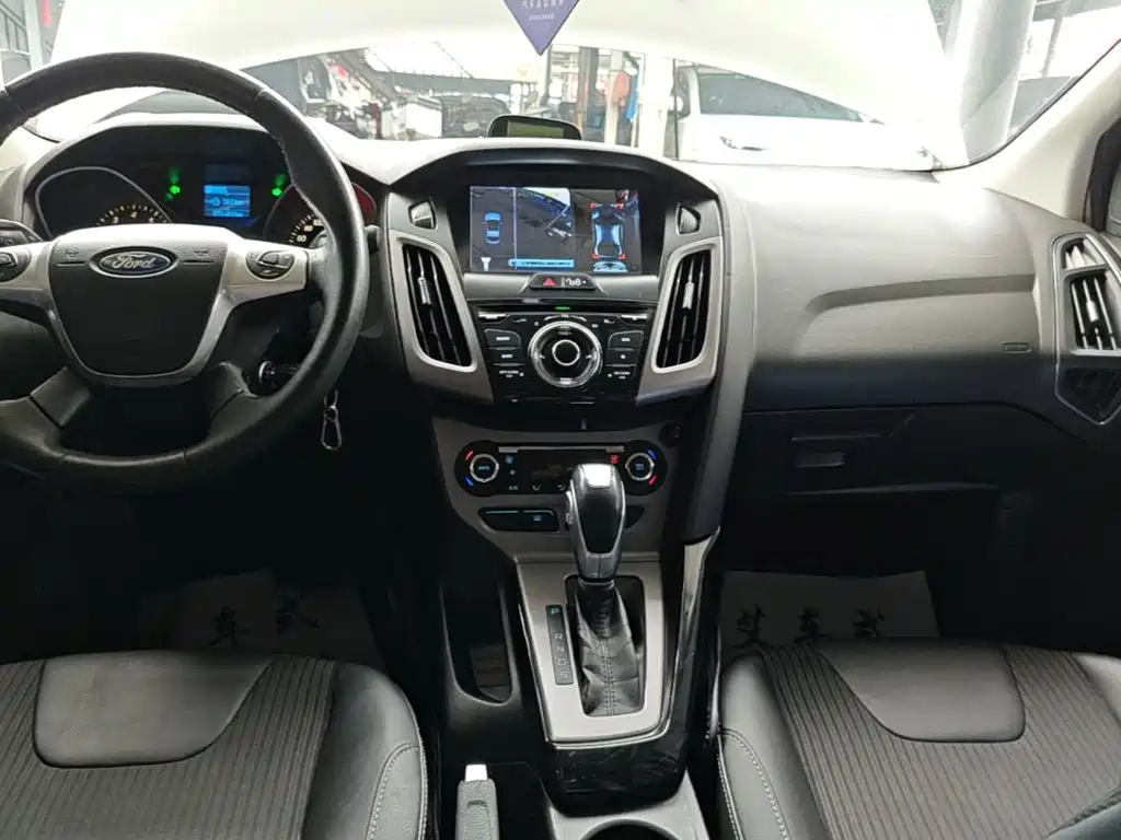 Ford Focus — миниатюра 13