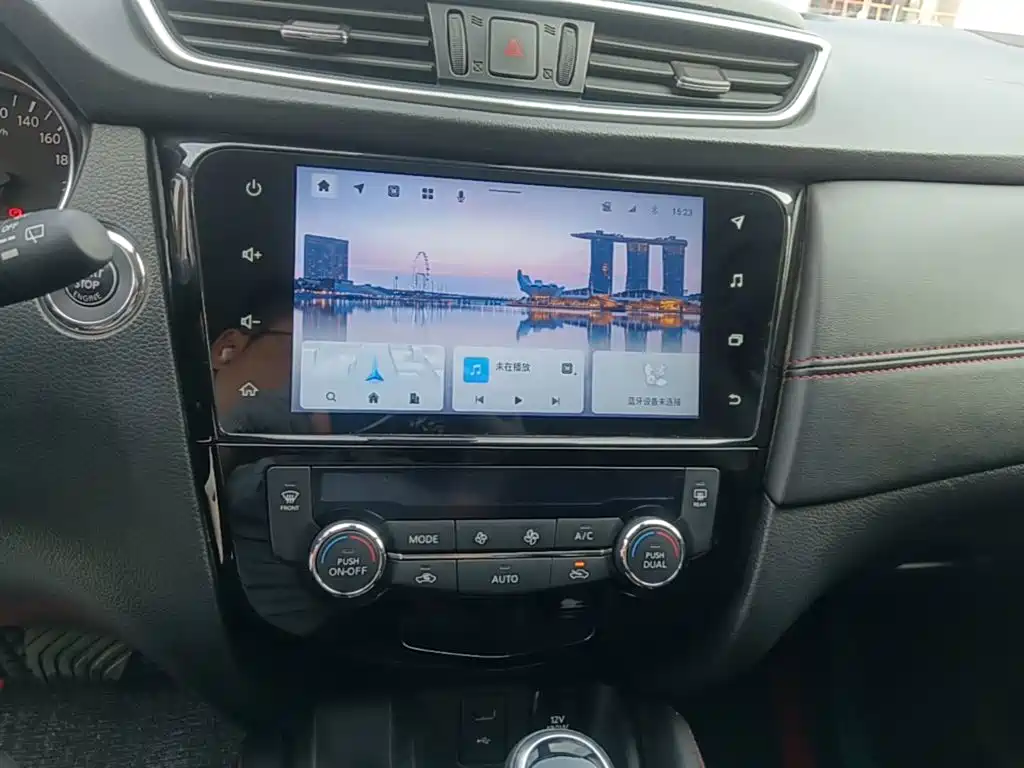 Nissan Qashqai — миниатюра 13
