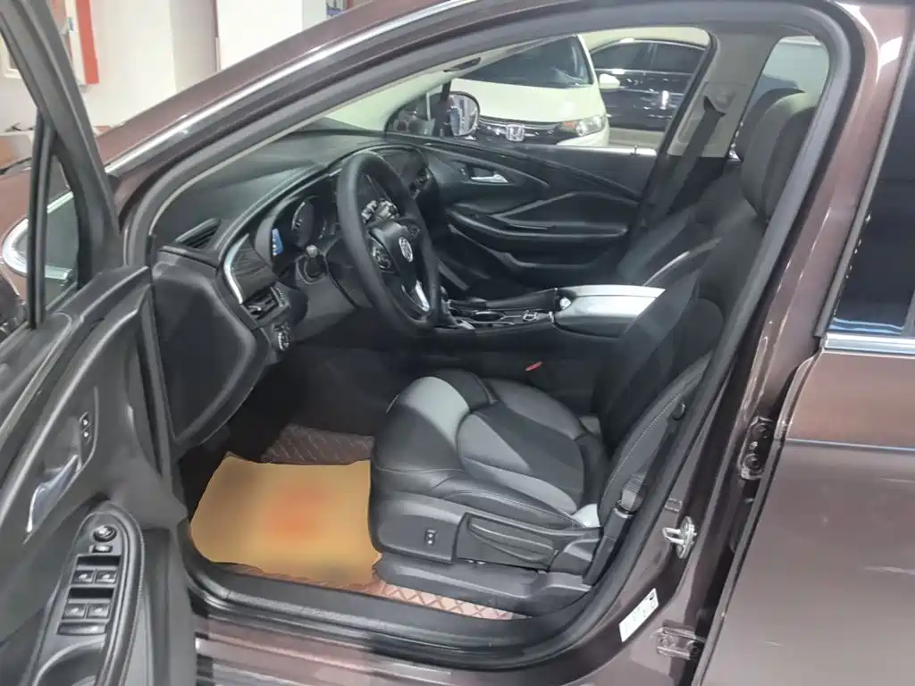 Buick Envision Plus — миниатюра 16