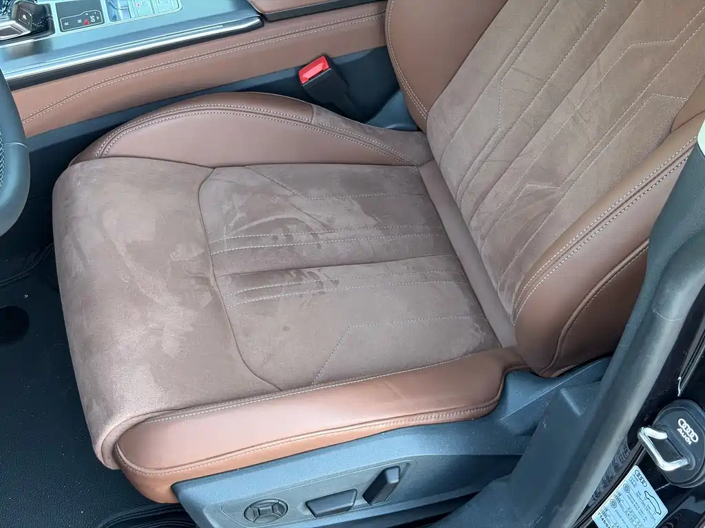 Audi A7L — миниатюра 8
