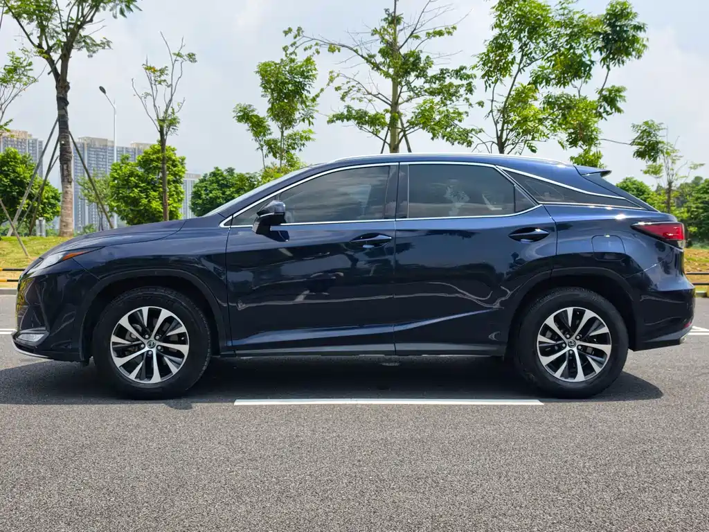 Lexus RX — миниатюра 8