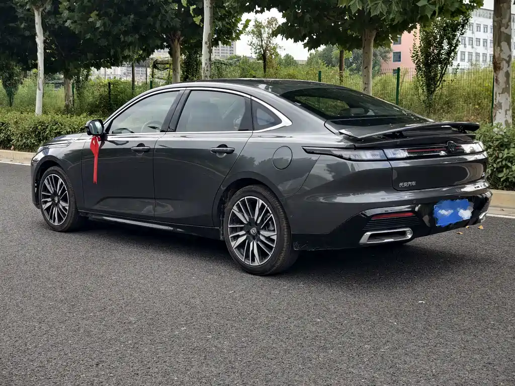Changan Eado — миниатюра 8