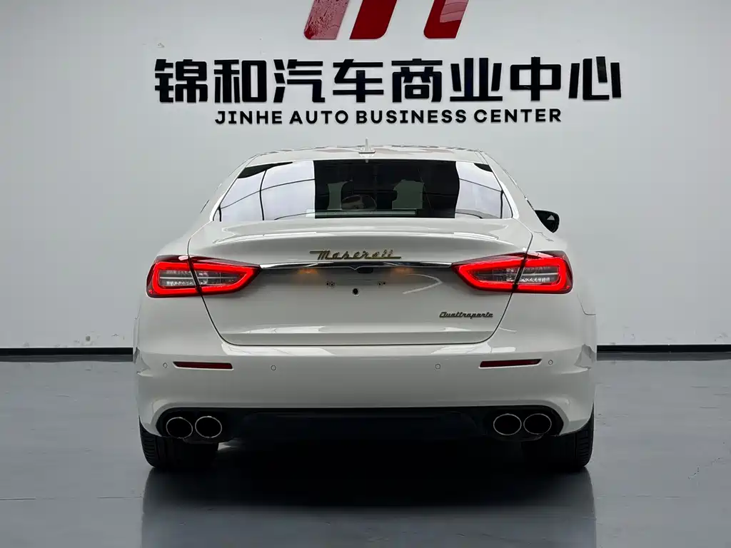 Maserati Quattroporte — миниатюра 21