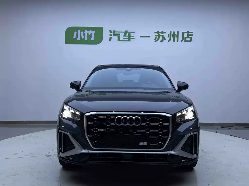 Audi Q2L — миниатюра 2