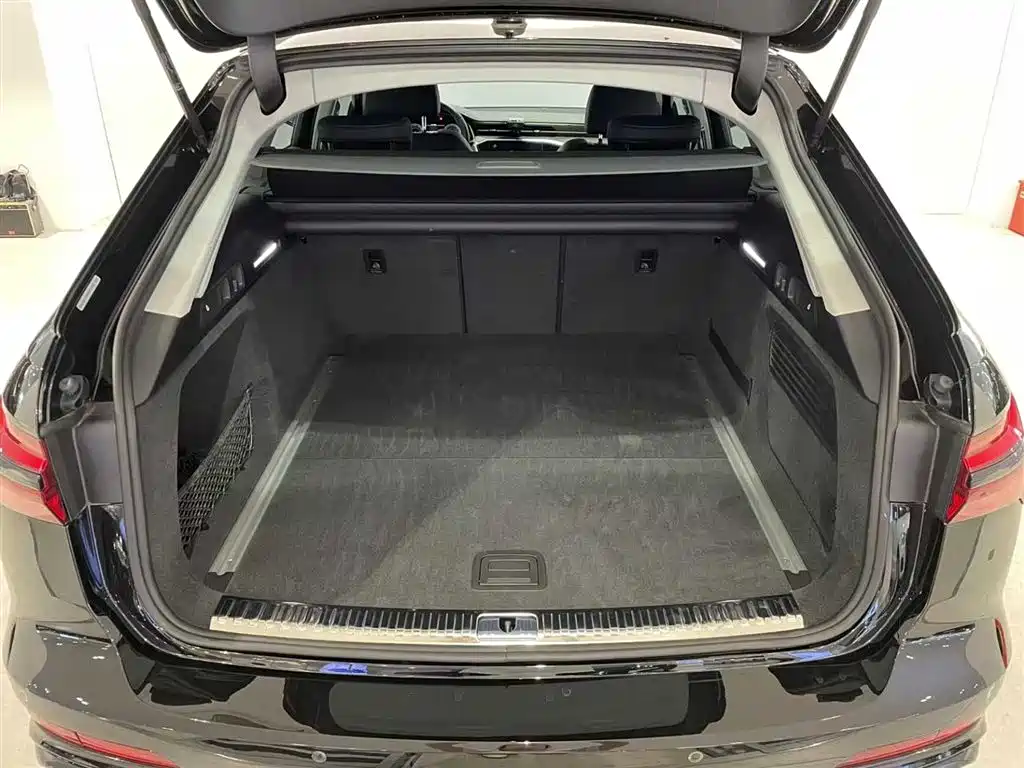 Audi A6 (Import) — миниатюра 6