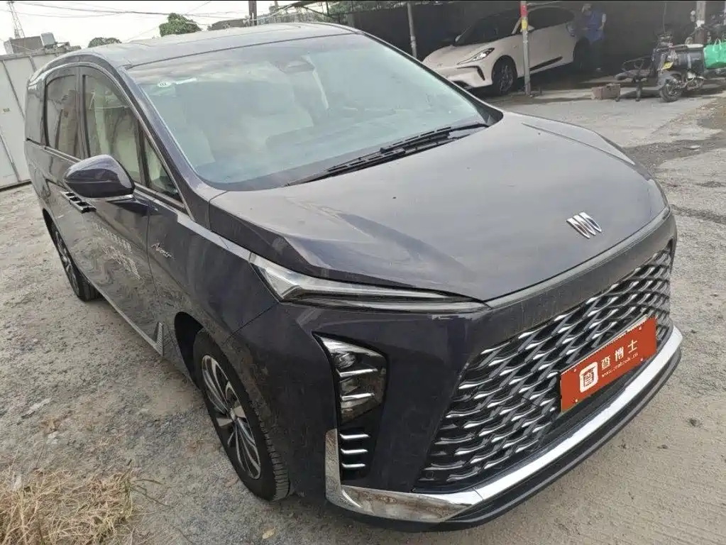Buick GL8 Hybrid — миниатюра 2