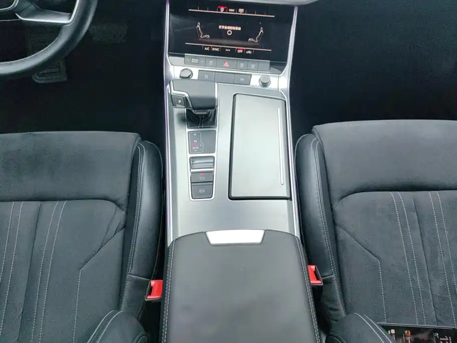 Audi A7L — миниатюра 16