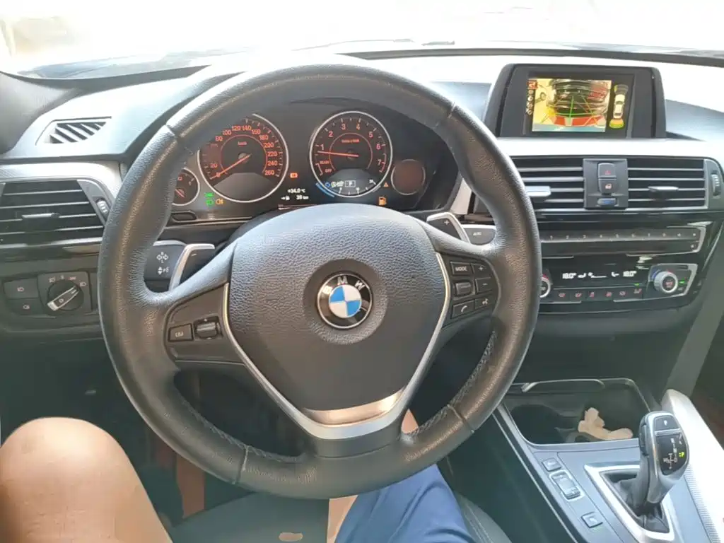 BMW 3 Series — миниатюра 11