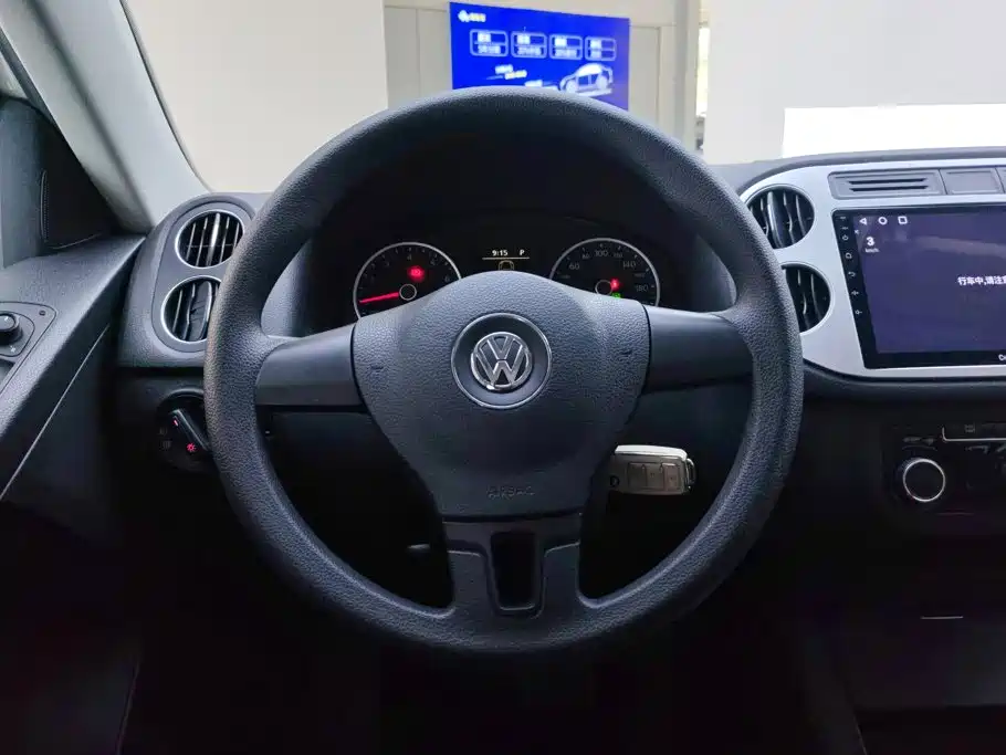 Volkswagen Tiguan — миниатюра 15
