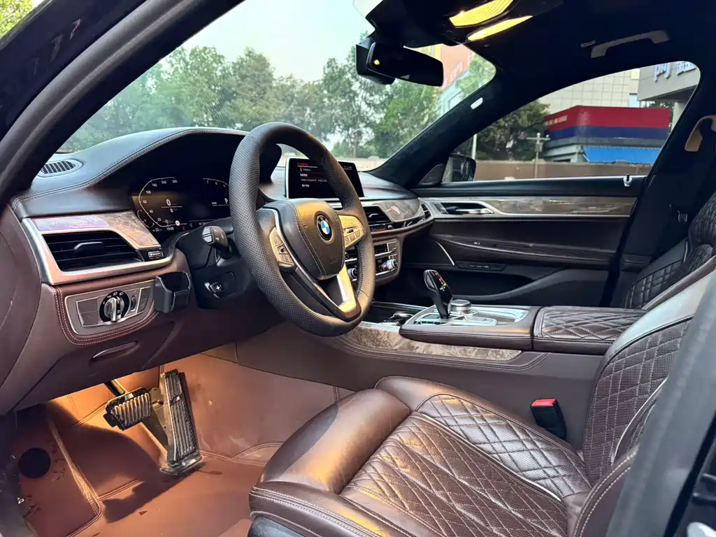 BMW 7 Series 7 2019 740Li Lead Luxury