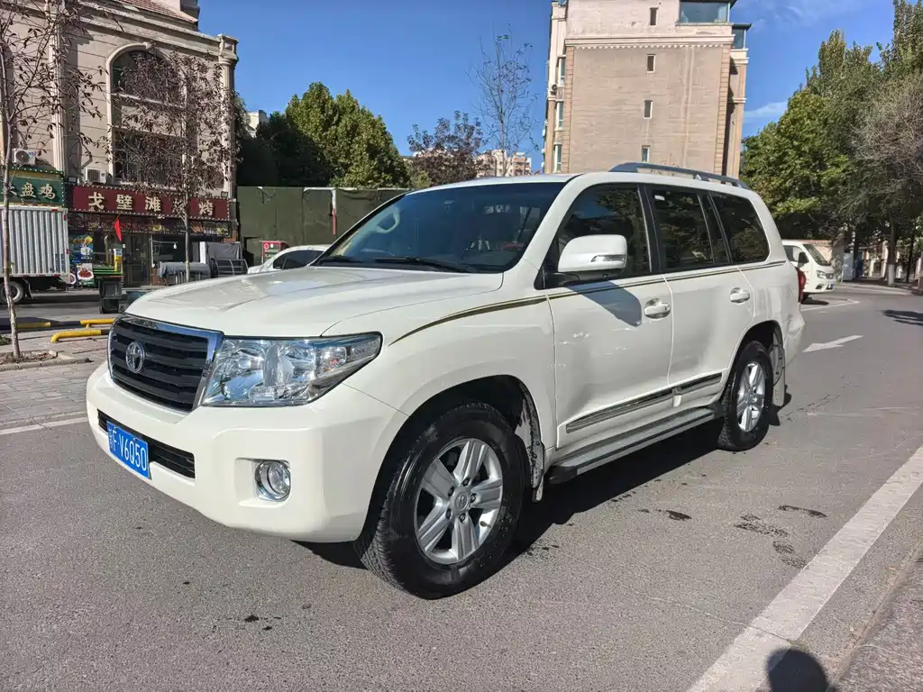 Toyota Land Cruiser — миниатюра 3