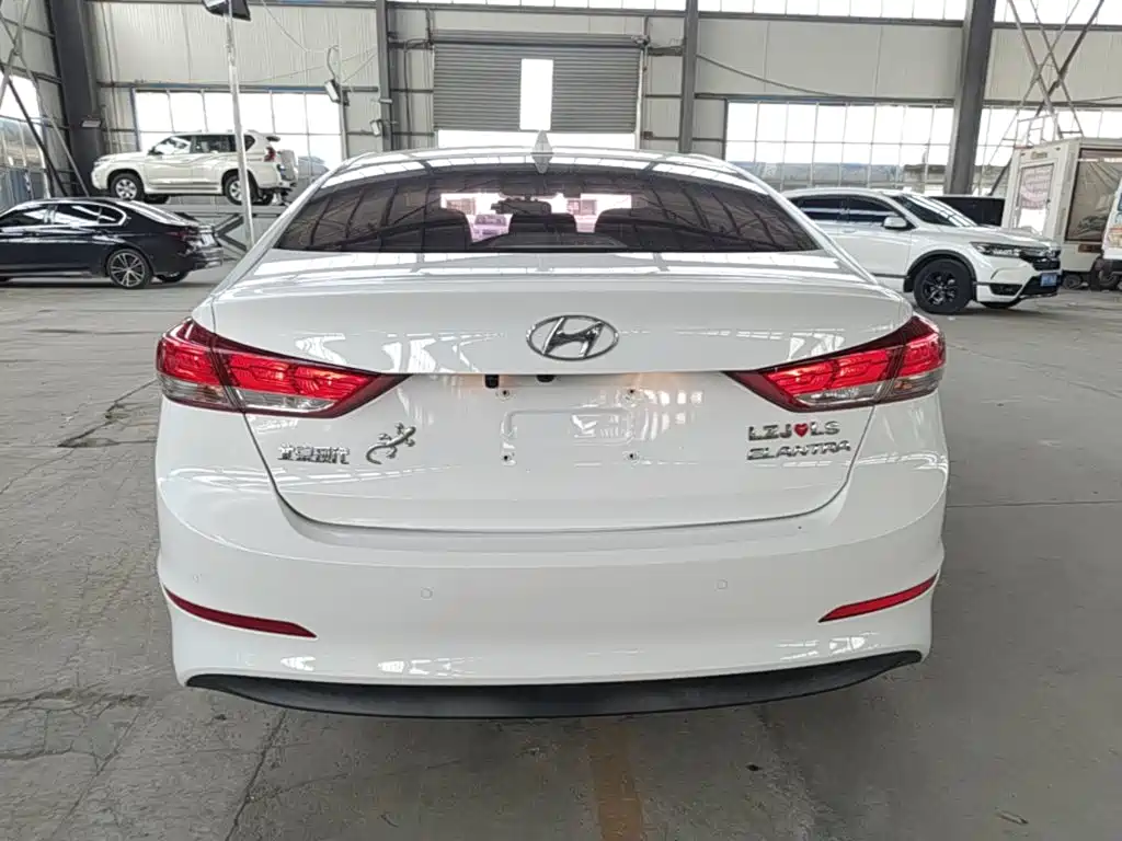Hyundai Elantra 2020 1.5L CVT Elite