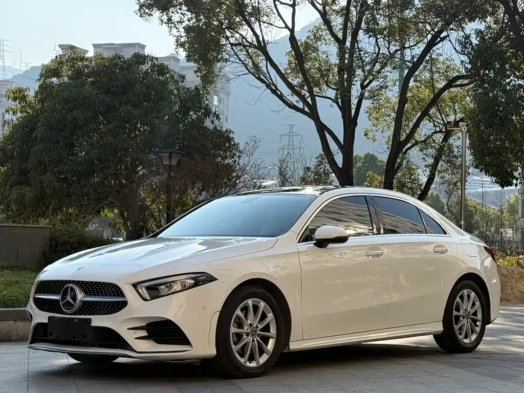 MERCEDES-BENZ A CLASS