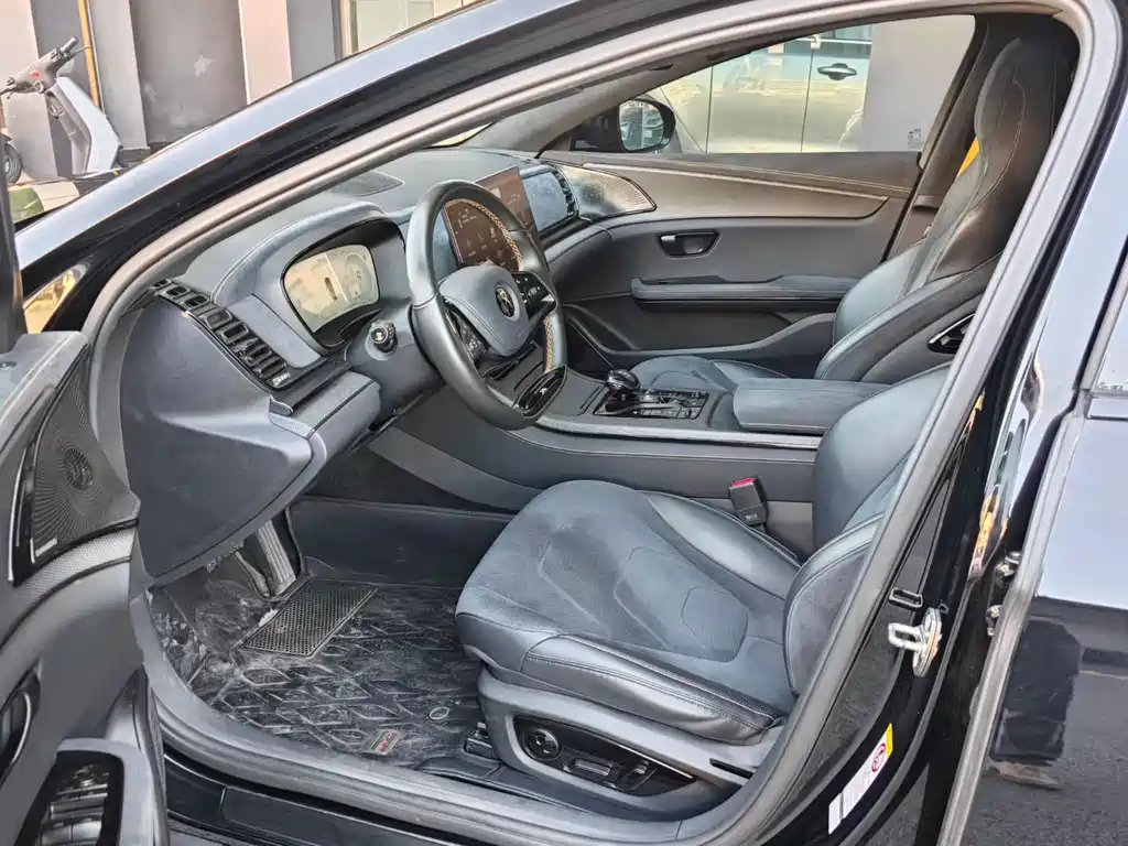 BYD Han — миниатюра 3