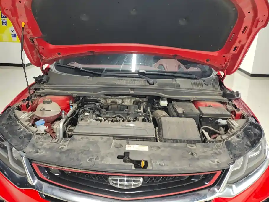 Geely Binyue — миниатюра 10