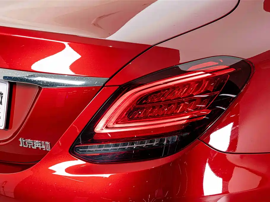 Mercedes-Benz C-Class — миниатюра 8