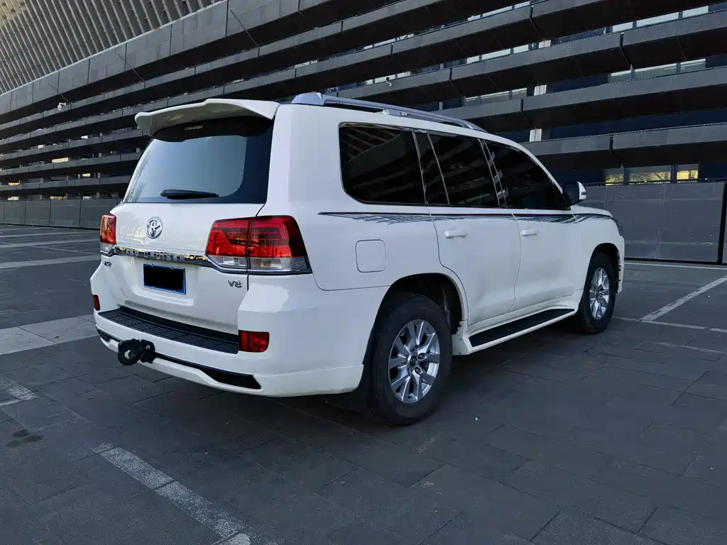 Toyota Land Cruiser 2016 4.6L AT