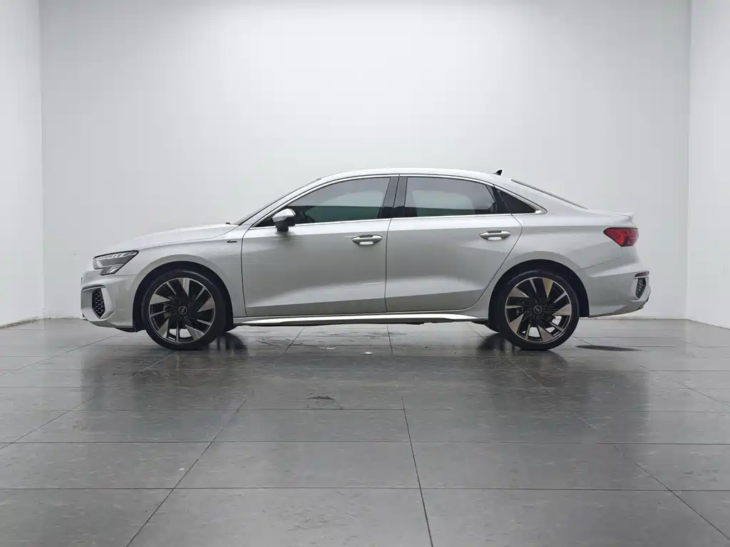 Audi A3 — миниатюра 10