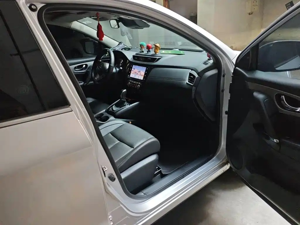 Nissan Qashqai — миниатюра 18