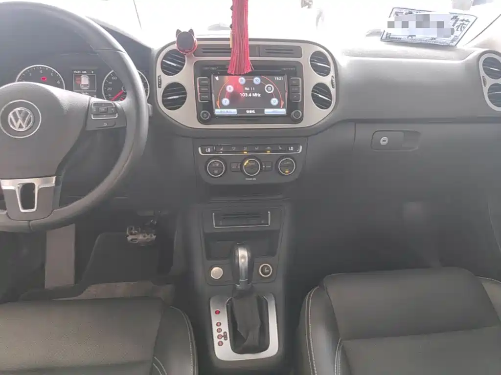 Volkswagen Tiguan — миниатюра 13