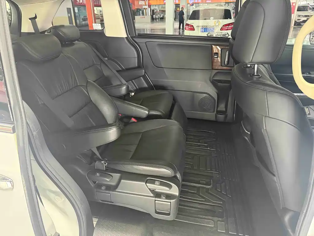 Honda Odyssey — миниатюра 19