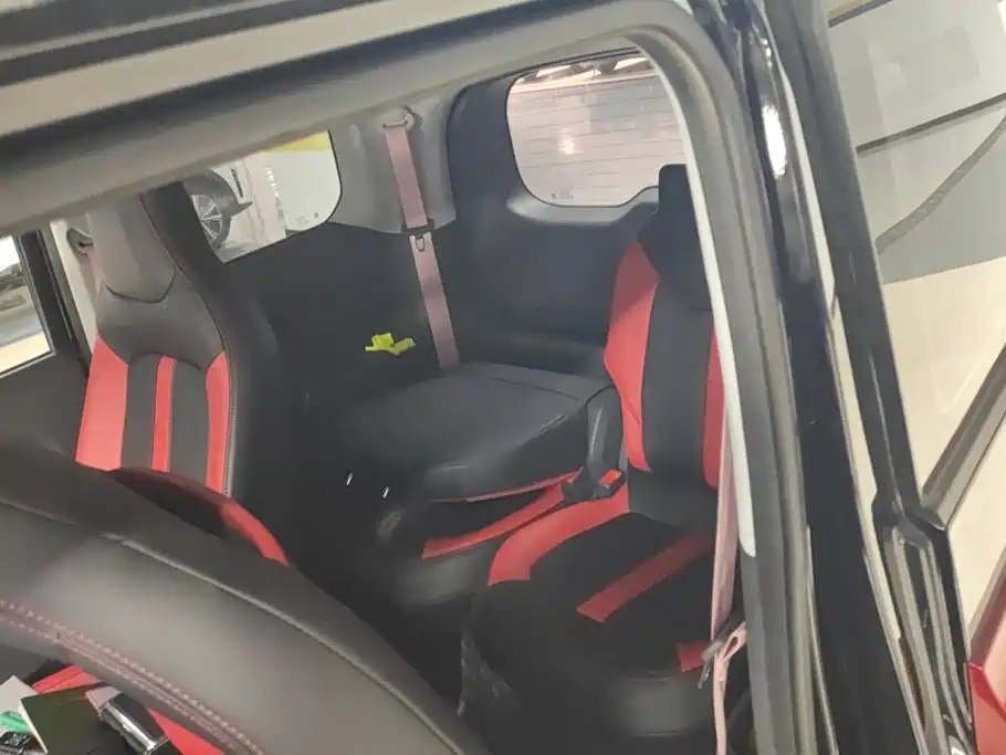 Baojun E300 — миниатюра 11
