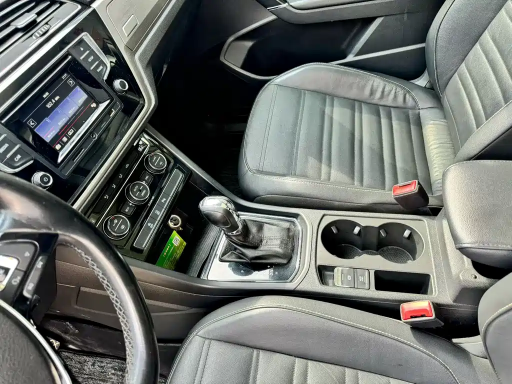 Volkswagen Touran — миниатюра 3