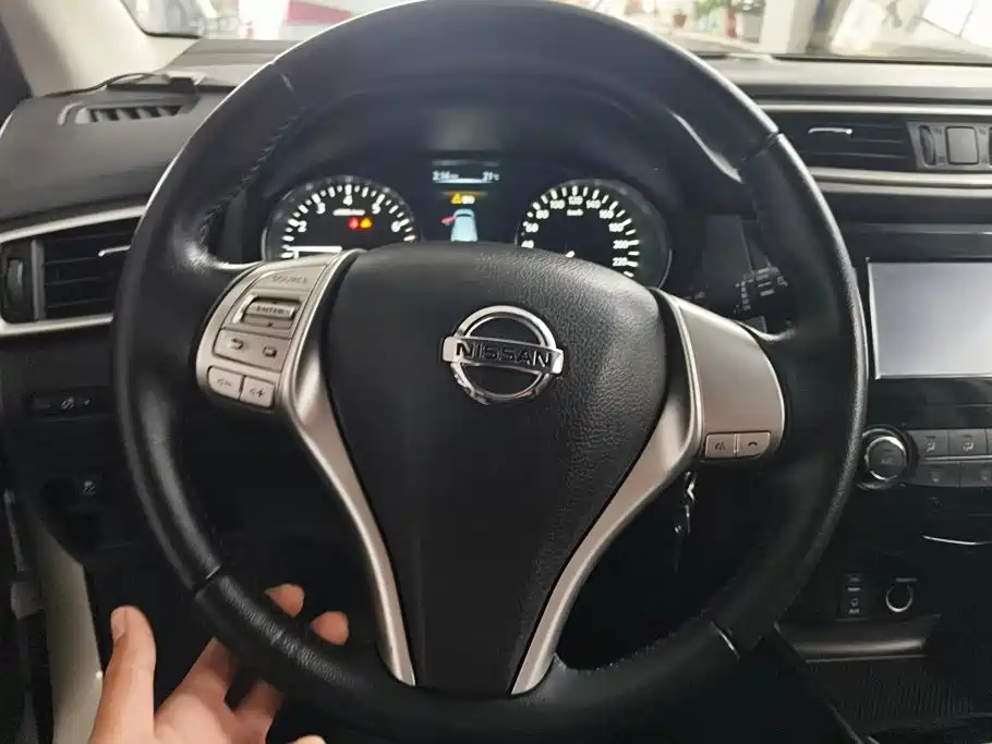 Nissan Qashqai — миниатюра 15