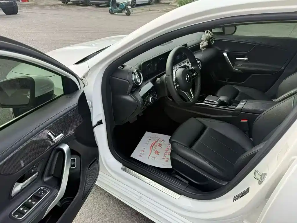 Mercedes-Benz A-Class — миниатюра 4