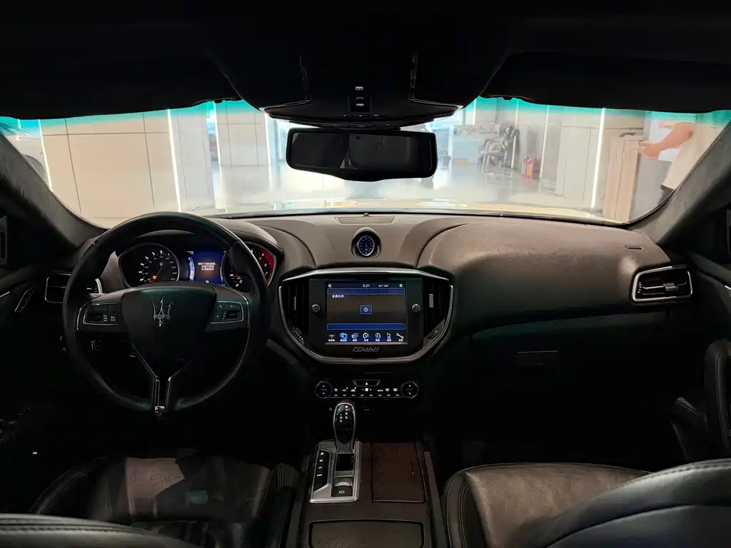 Maserati Ghibli — миниатюра 11