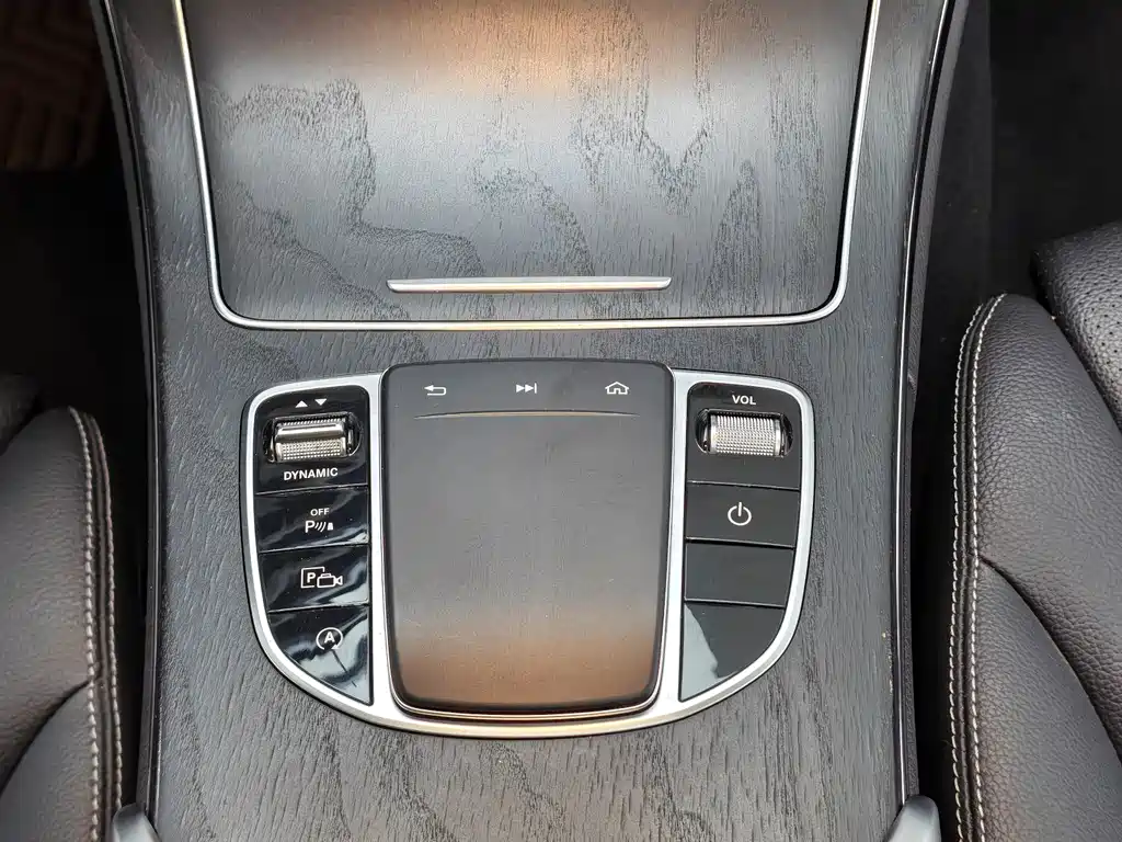 Mercedes-Benz C-Class — миниатюра 11