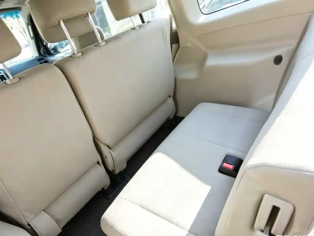 Mitsubishi V97 2019 3.8L GLS