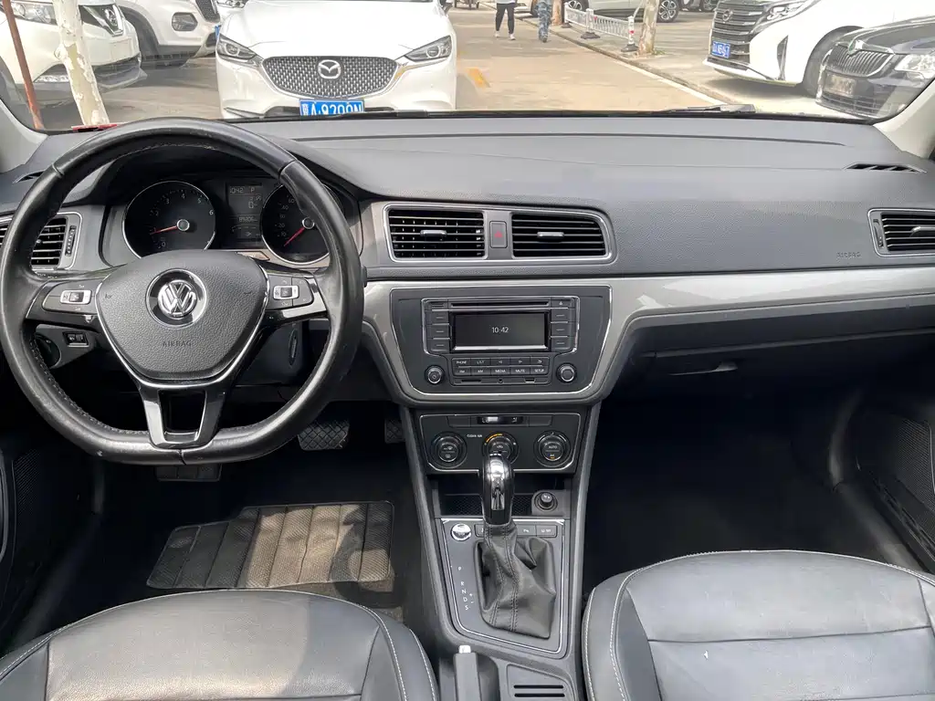 Volkswagen Lavida — миниатюра 11