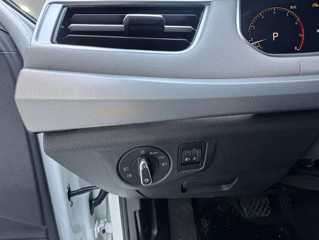 Volkswagen Bora — миниатюра 14