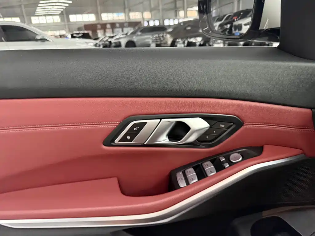 BMW 3 Series — миниатюра 18