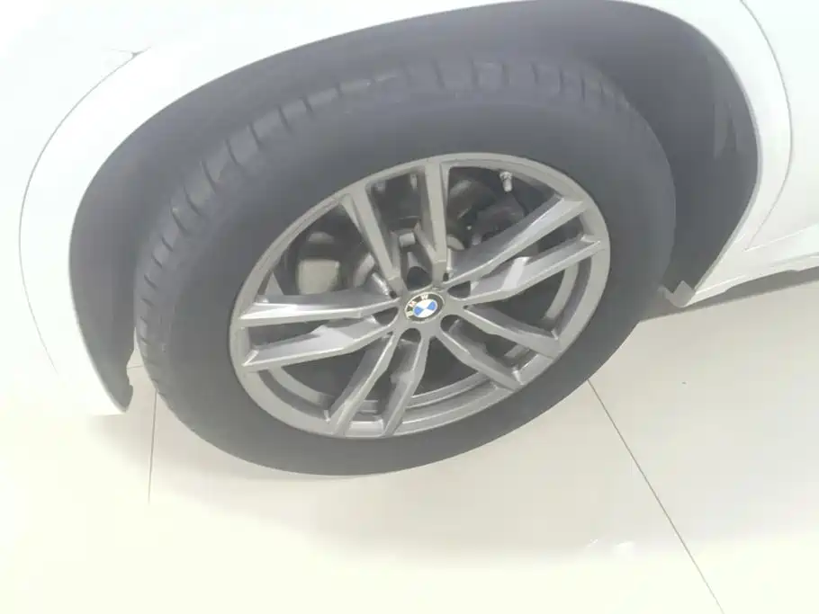 BMW X3 — миниатюра 6