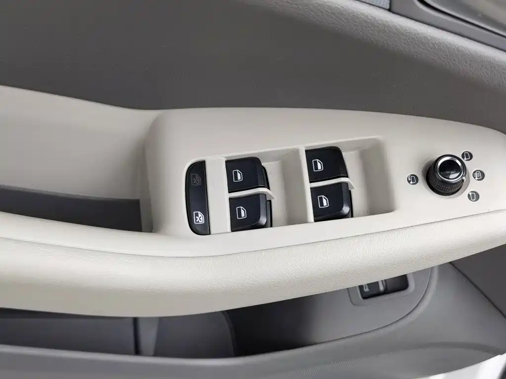 Audi Q5 — миниатюра 9