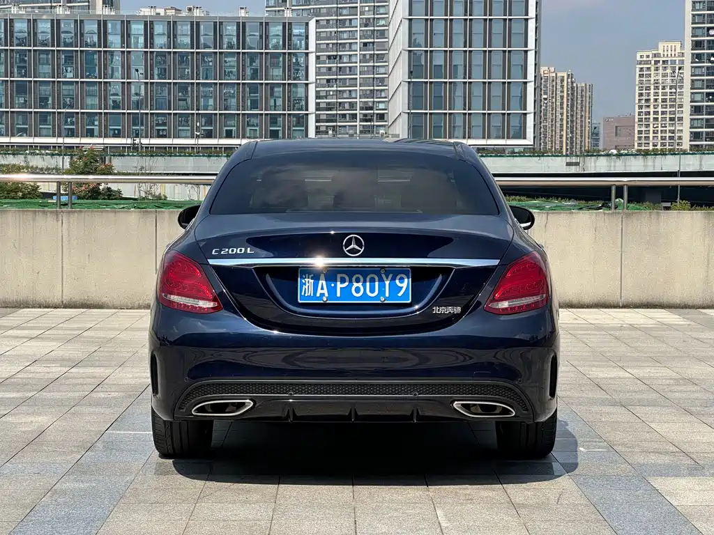 Mercedes-Benz C-Class — миниатюра 6