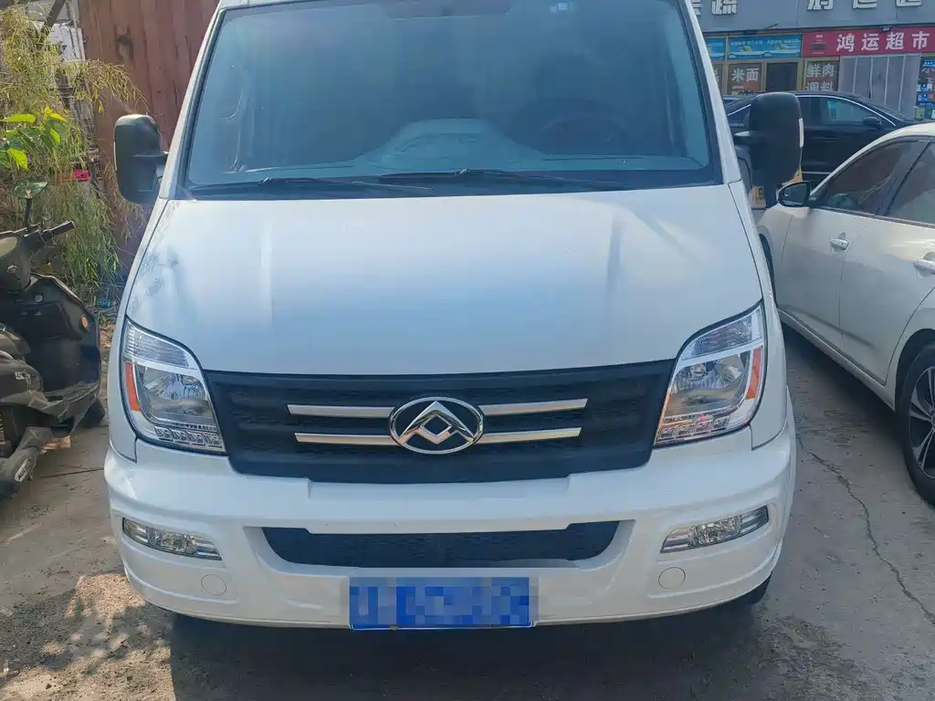 MAXUS V80 — миниатюра 2