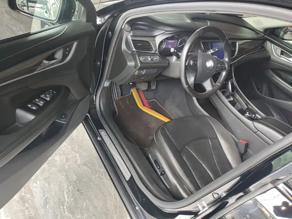 Buick LaCrosse — миниатюра 16