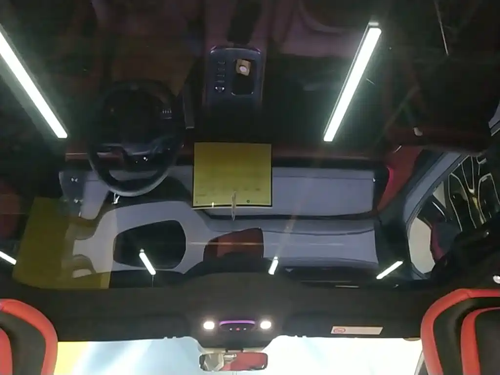 Xiaomi SU7 — миниатюра 18