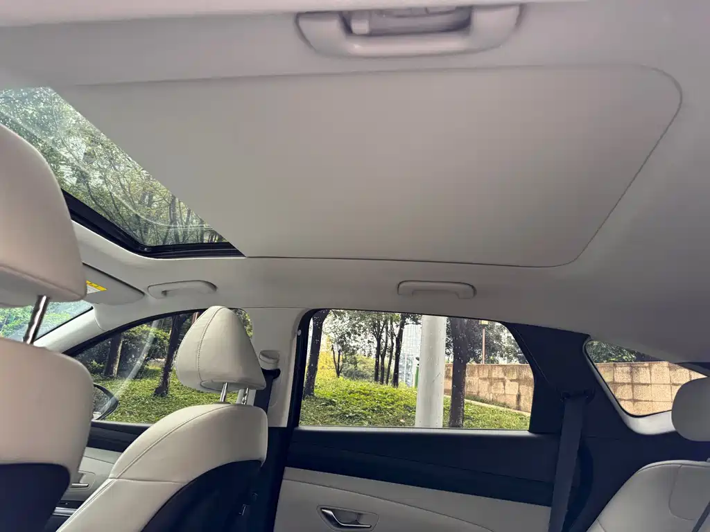 Hyundai Tucson — миниатюра 15